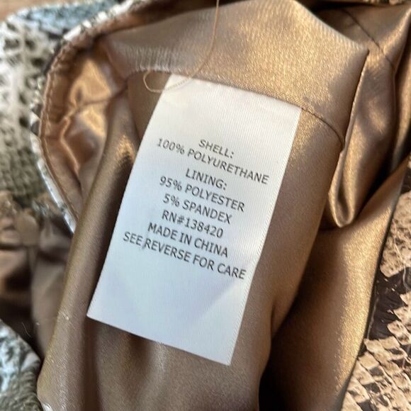 Etcetera Snake Print Mini Pencil Skirt Faux Leather Lined‎ Size 4 Tan Sage Green - Picture 6 of 9